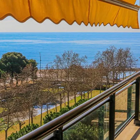 Paradis Atico - Only Families Apartment